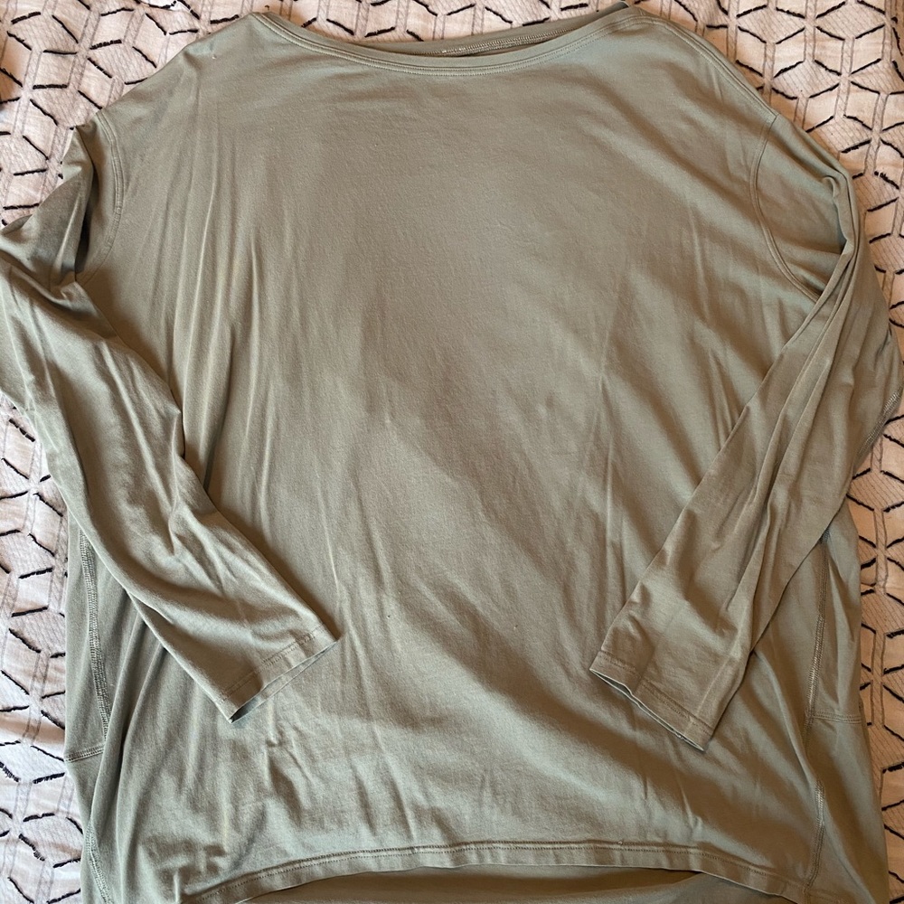 Lululemon Back in Action Long Sleeve